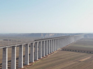 Chinas Mega-Projekt: Das größte Eisenbahn-Viadukt der Welt https://i3thumbs.glomex.com/dC1ydS8yMDI0LzAzLzI3LzExLzAxXzAzXzY2MDNmYzZmOWQ0OGYucG5n/profile:player-960x540/image.jpg