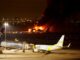 Passagierflugzeug fängt Feuer bei Landung in Tokio Quelle: Glomex https://i4thumbs.glomex.com/dC1ydS8yMDI0LzAxLzAyLzExLzQ2XzI2XzY1OTNmNzkyYjdhMmIuanBn/profile:player-960x540/image.jpg v-cy4711wl3s21
